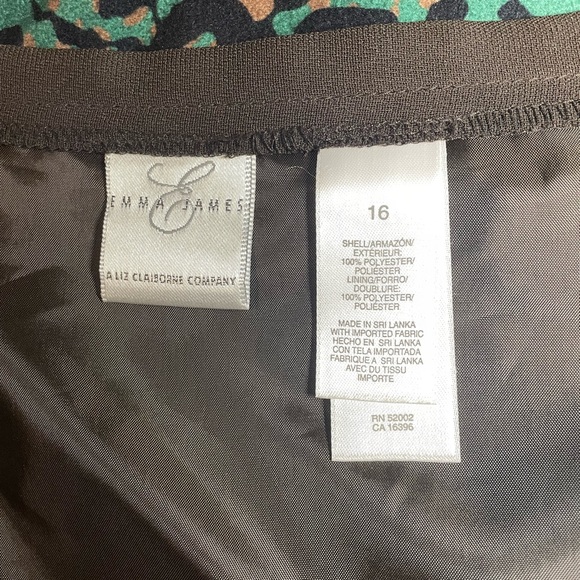 2-Piece Peplum Blazer & slim Skirt w/accordion bottom detail. Emma James Sz 16 - Picture 4 of 7